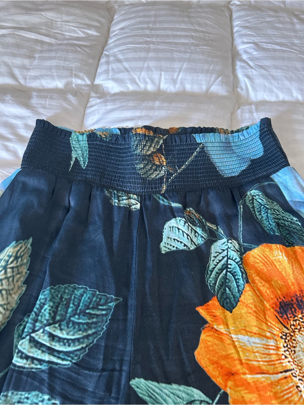 Anthropologie Saria Smocked Wide Leg Pants by Maeve - Picture 3 of 7